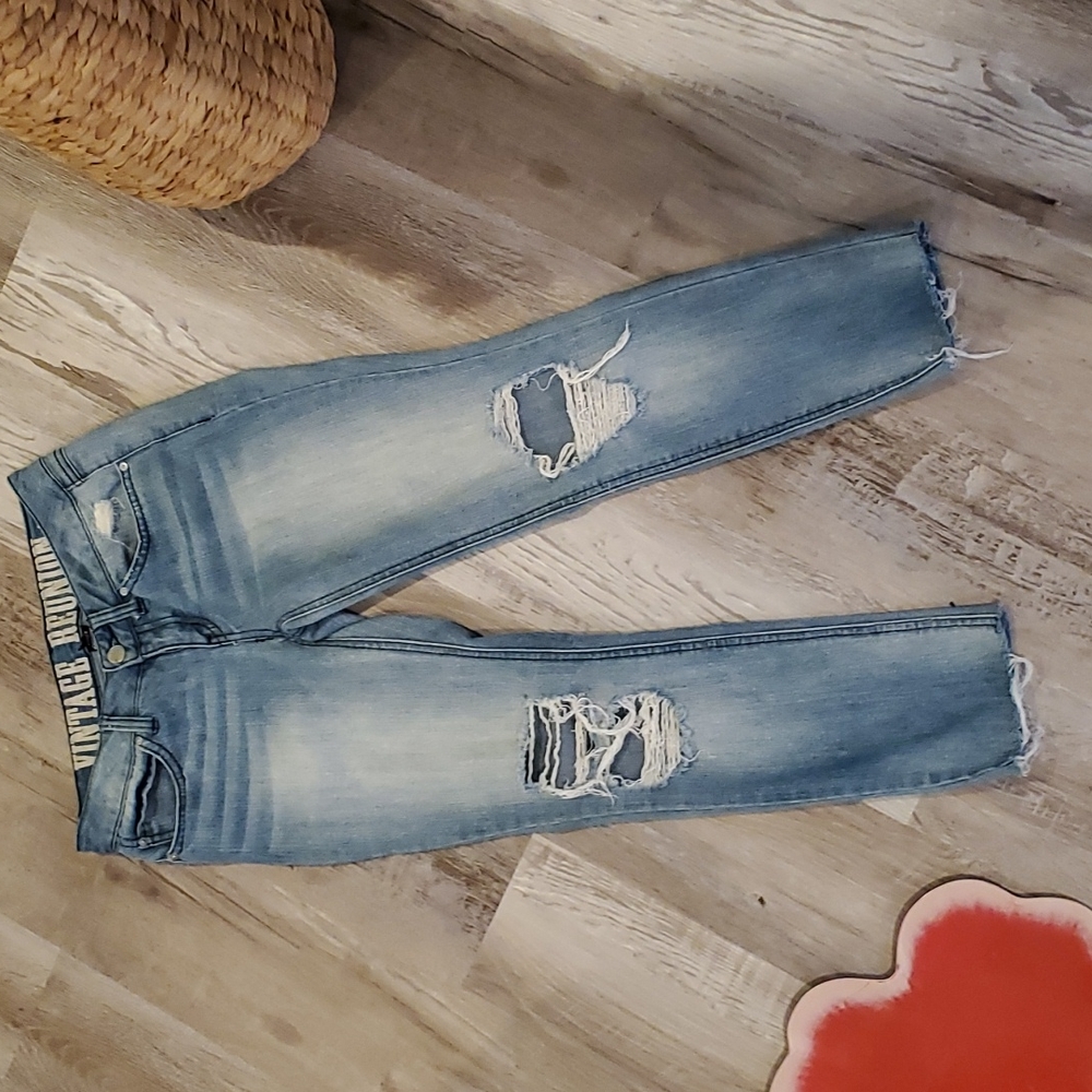 Rewash Brand Vintage Reunion Distressed Jeans